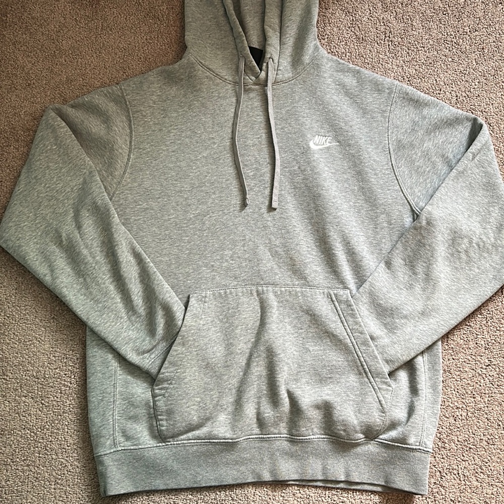 Grey Nike sweatshirt size M